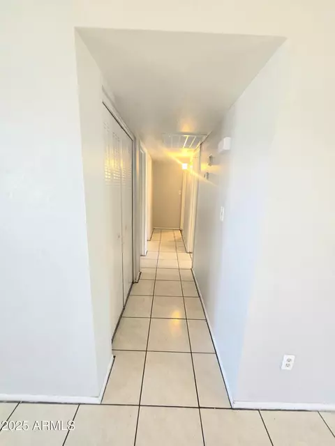 Entry Way - 7553 W Montecito Ave, Phoenix, AZ 85033 photo 1 of 1