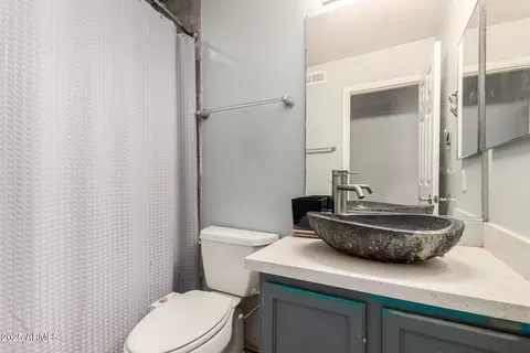 Bath - 4618 E South Fork Dr, Phoenix, AZ 85044 photo 2 of 2