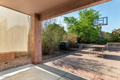 Exterior - 4618 E South Fork Dr, Phoenix, AZ 85044 photo 3 of 9