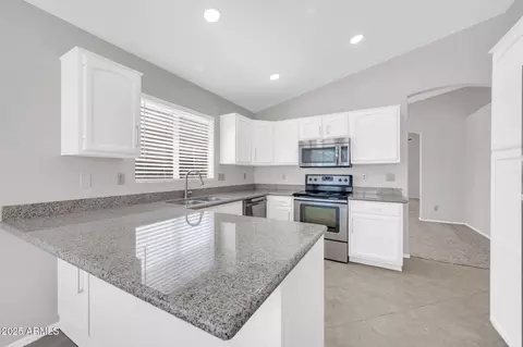 4509 E Silverwood Dr, Phoenix, AZ 85048 photo 13