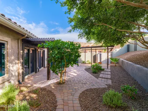 720 E Goldenrod St, Phoenix, AZ 85048 photo 31
