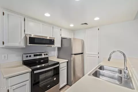 2228 E Campbell Ave #234, Phoenix, AZ 85016 photo 11