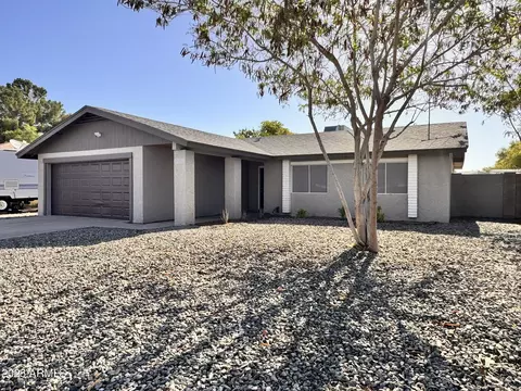 10637 N 65th Ave, Glendale, AZ 85304