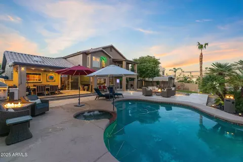 936 S Paradise Dr, Gilbert, AZ 85233 photo 4