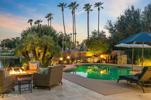 936 S Paradise Dr, Gilbert, AZ 85233 photo 3