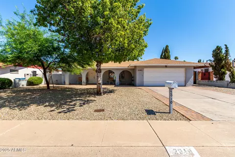2910 W Cactus Wren Dr, Phoenix, AZ 85051