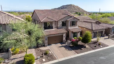 9047 E Indigo St, Mesa, AZ 85207