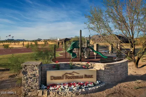 View/Area - 9047 E Indigo St, Mesa, AZ 85207 photo 8 of 11