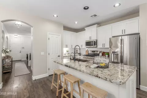 Kitchen - 3649 E Waite Ln, Gilbert, AZ 85295 photo 2 of 3