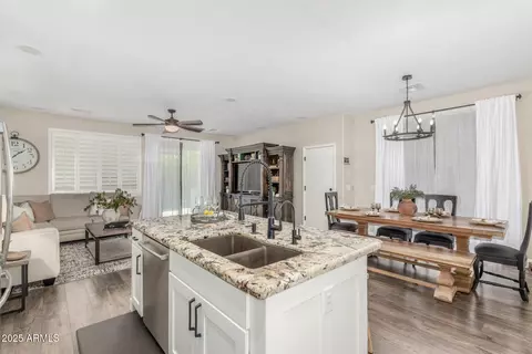 Kitchen - 3649 E Waite Ln, Gilbert, AZ 85295 photo 3 of 3