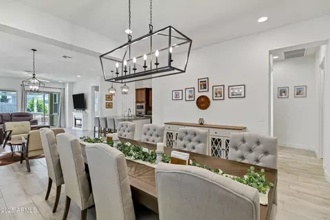 Dining - 3122 E Appaloosa Rd, Gilbert, AZ 85296 photo 2 of 4
