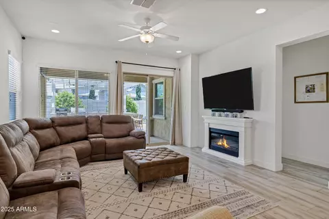 Living - 3122 E Appaloosa Rd, Gilbert, AZ 85296 photo 3 of 3