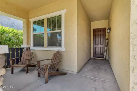 Exterior - 3122 E Appaloosa Rd, Gilbert, AZ 85296 photo 4 of 9