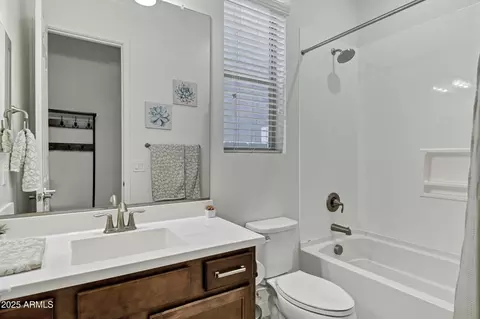 Bath - 3122 E Appaloosa Rd, Gilbert, AZ 85296 photo 1 of 5