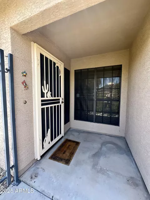 4159 E Jojoba Rd, Phoenix, AZ 85044 photo 3