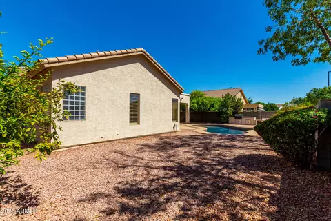 Exterior - 1954 S Marble St, Gilbert, AZ 85295 photo 7 of 10