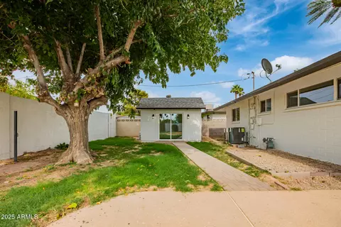 Exterior - 1202 E Palmaire Ave, Phoenix, AZ 85020 photo 5 of 5