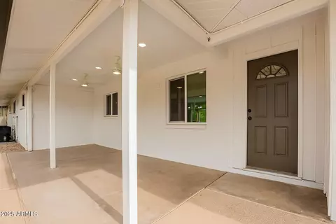 Exterior - 1202 E Palmaire Ave, Phoenix, AZ 85020 photo 2 of 5