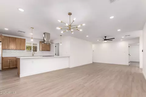 Living - 1202 E Palmaire Ave, Phoenix, AZ 85020 photo 2 of 3