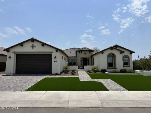 7415 W Lisbon Ln, Peoria, AZ 85381