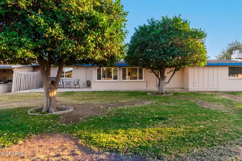 11024 W Peoria Ave, Sun City, AZ 85351