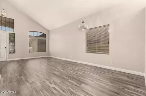 2602 E Glass Ln, Phoenix, AZ 85042 photo 8