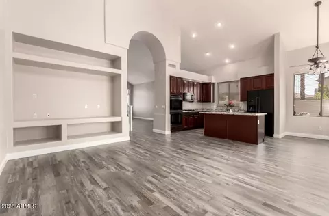 2602 E Glass Ln, Phoenix, AZ 85042 photo 9