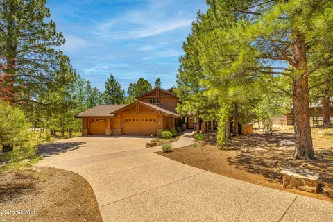 1583 E Castle Hills Dr #11, Flagstaff, AZ 86005