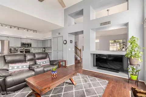 Living - 1332 E Muriel Dr, Phoenix, AZ 85022 photo 3 of 3