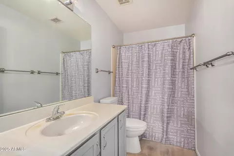 Bath - 1332 E Muriel Dr, Phoenix, AZ 85022 photo 4 of 4