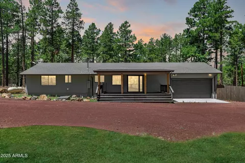 6575 N Sanderson Pass Rd, Parks, AZ 86018