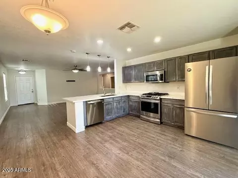 Kitchen - 11320 E Queensborough Ave, Mesa, AZ 85212 photo 3 of 4