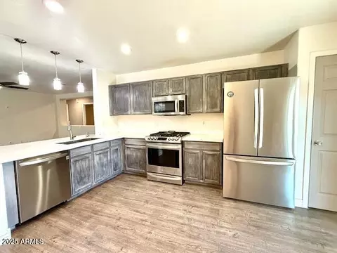 Kitchen - 11320 E Queensborough Ave, Mesa, AZ 85212 photo 2 of 4