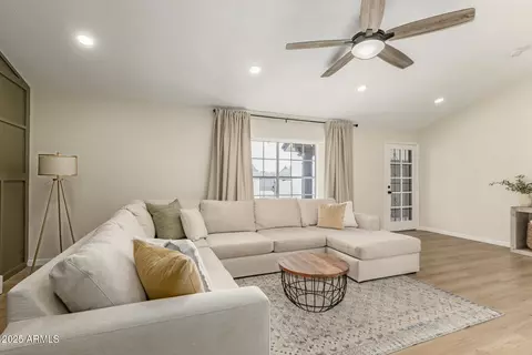 Living - 1338 E Tonto Ln, Phoenix, AZ 85024 photo 3 of 3