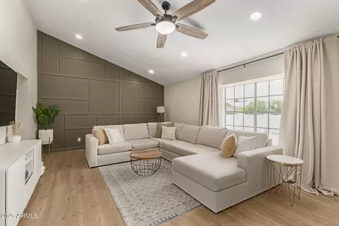 Living - 1338 E Tonto Ln, Phoenix, AZ 85024 photo 2 of 3