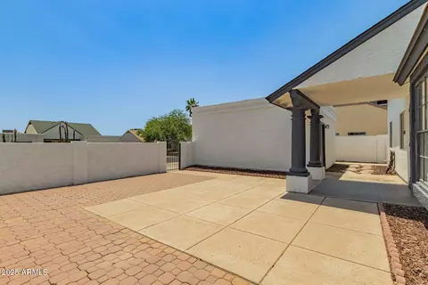 Exterior - 1338 E Tonto Ln, Phoenix, AZ 85024 photo 3 of 6