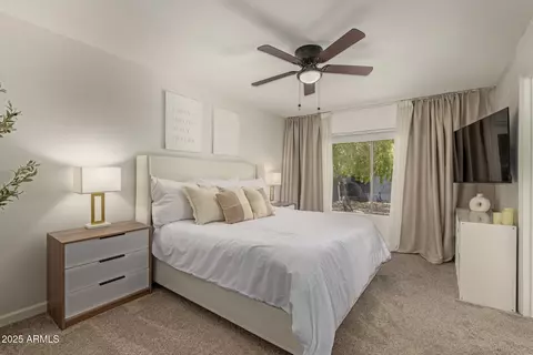 Bedroom - 1338 E Tonto Ln, Phoenix, AZ 85024 photo 1 of 4