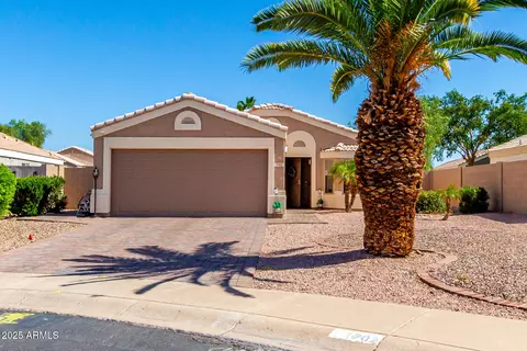 1702 E Horseshoe Ave, Gilbert, AZ 85296