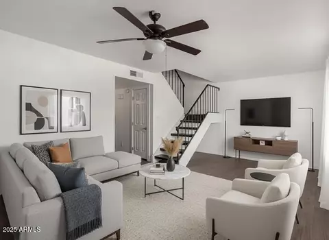 4734 W Rose Ln, Glendale, AZ 85301