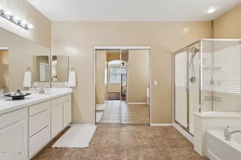 Bath - 4159 E Shannon St, Gilbert, AZ 85295 photo 1 of 5