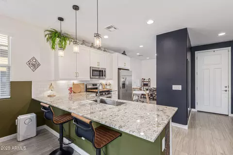 Entry Way - 6334 W Illini St, Phoenix, AZ 85043 photo 1 of 1