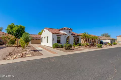 Exterior - 7727 E Butte St, Mesa, AZ 85207 photo 2 of 6