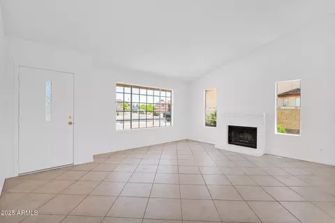 943 E Inca St, Mesa, AZ 85203 photo 5