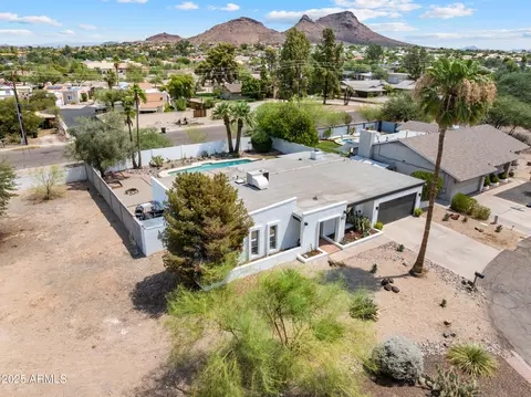 842 E Village Circle Dr N, Phoenix, AZ 85022