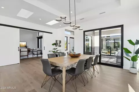 Dining - 1819 E Myrtle Ave, Phoenix, AZ 85020 photo 2 of 4