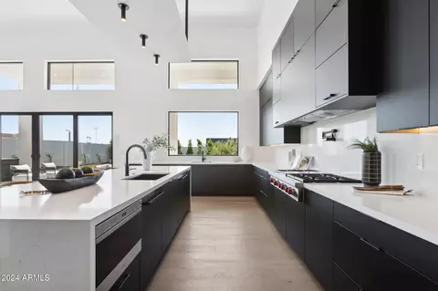 Kitchen - 1819 E Myrtle Ave, Phoenix, AZ 85020 photo 1 of 5