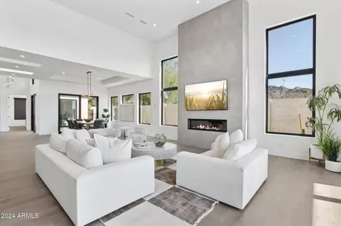 Living - 1819 E Myrtle Ave, Phoenix, AZ 85020 photo 1 of 3