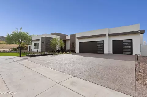 Exterior - 1819 E Myrtle Ave, Phoenix, AZ 85020 photo 5 of 16