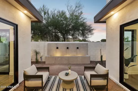 Exterior - 1819 E Myrtle Ave, Phoenix, AZ 85020 photo 7 of 16