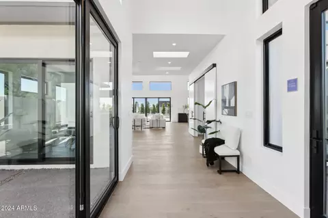 Entry Way - 1819 E Myrtle Ave, Phoenix, AZ 85020 photo 1 of 4